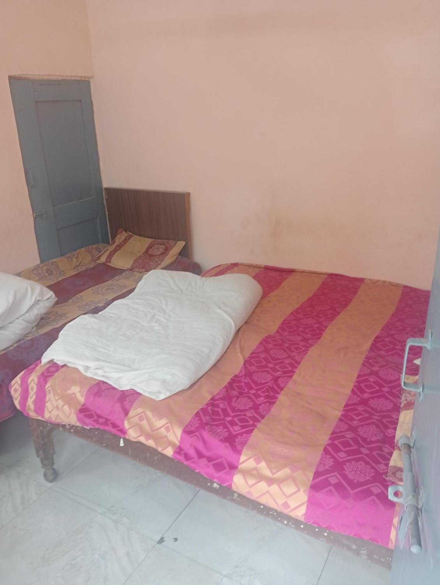Ever Green Guest House Travel&PG New Delhi Eksteriør bilde